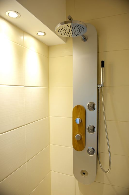 Dual Shower Heads in Walk-In Design